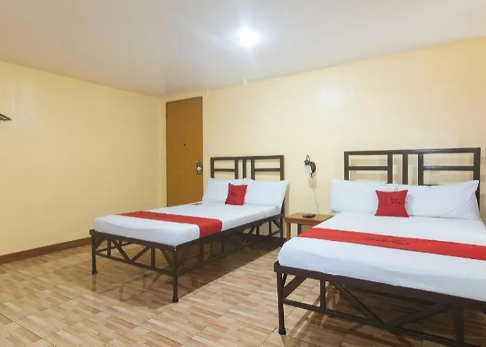 Reddoorz @ Elegance Near Naia T3