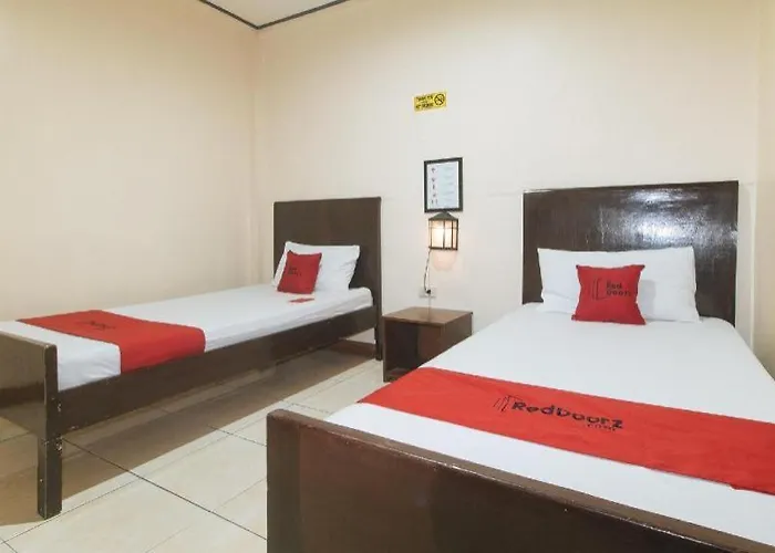 Pensión Reddoorz @ Elegance Near Naia T3